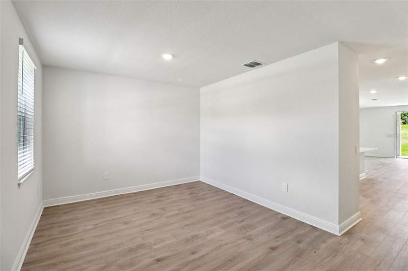 5 bedroom Single Family Residence at 787 Sunshower, The Reserve At Hammock Oaks, Lady Lake — photo 5