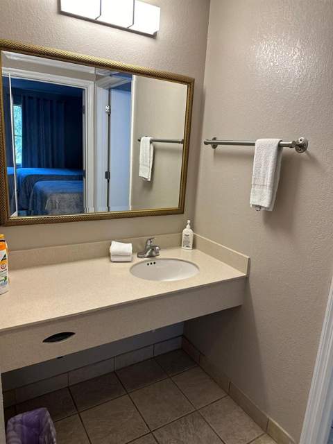 7601 Canada Avenue #201, Orlando FL - photo 9 of 14