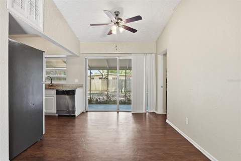 5312 Coventry Drive, Orlando FL - photo 11 of 38