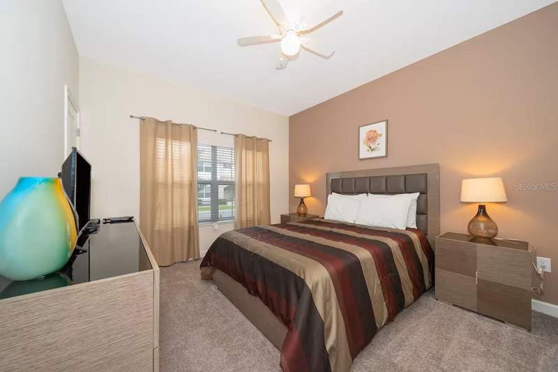 4 bedroom Townhouse at 4905 Windermere Avenue, Storey Lake Ph 3, Kissimmee — photo 4