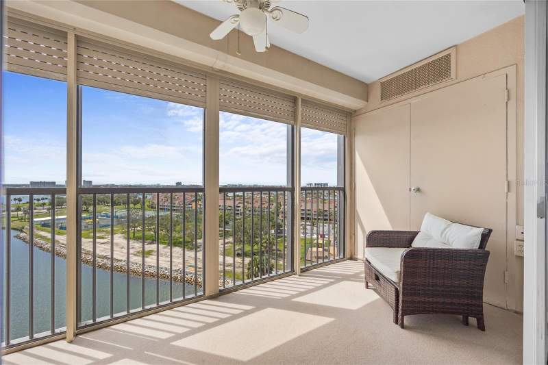 1 bedroom Condominium at 10355 Paradise Boulevard #907, Paradise Island Towers Condo, Treasure Island — photo 4