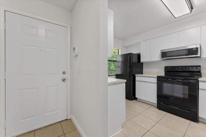 2 bedroom Condominium at 3001 58th Avenue #1106, Arbor Grove Condo, St Petersburg — photo 3