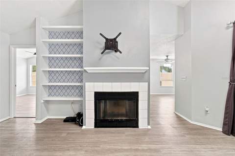 7123 Silvermill Drive, Tampa FL - photo 16 of 71