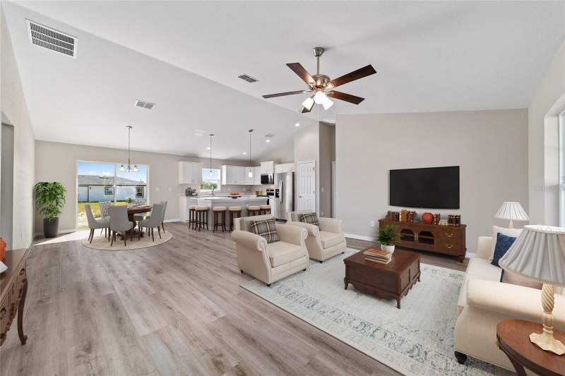 3 bedroom Single Family Residence at 14 Pine Radial Run, Silver Spgs Shores 16, Ocala — photo 2