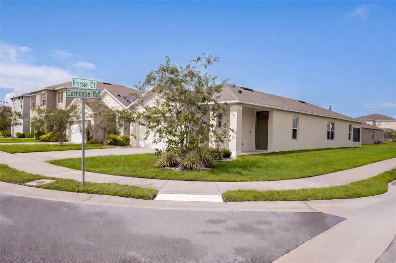 3 bedroom Single Family Residence at 2415 Brassie Court, Villamar Ph 3, Winter Haven — photo 3