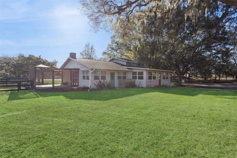 3 bedroom Single Family Residence at 43411 State Road 19, Altoona, Altoona — photo 3