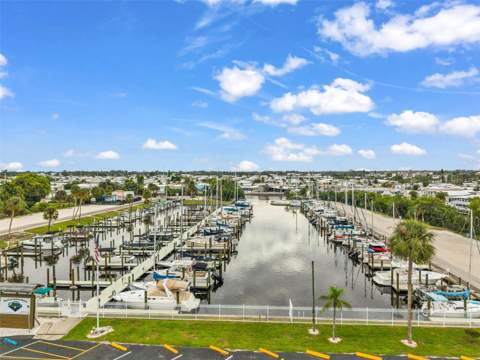 6235 Columbia Drive, Bradenton FL - photo 7 of 46