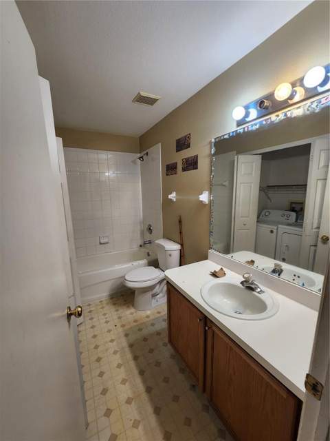 10815 Brickside Court, Riverview FL - photo 6 of 9