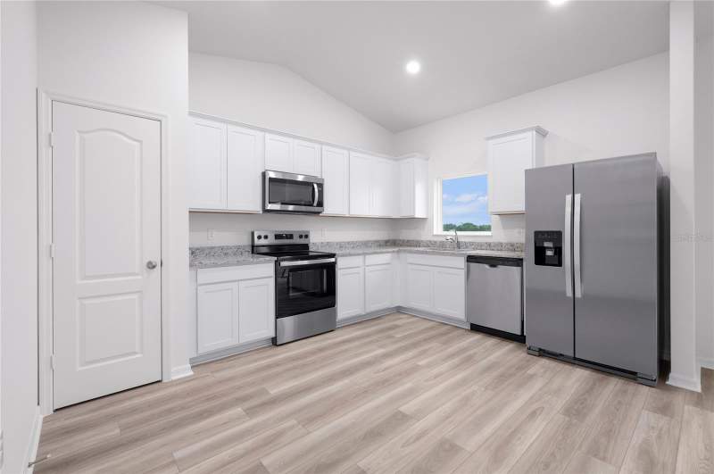 3 bedroom Single Family Residence at 620 Tangelo Terrace, Citrus Place, Babson Park — photo 2