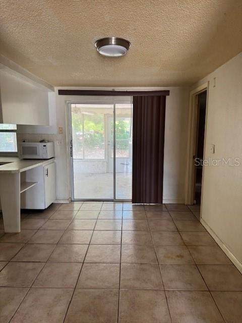 8811 Goshen Lane, Port Richey FL - photo 6 of 38