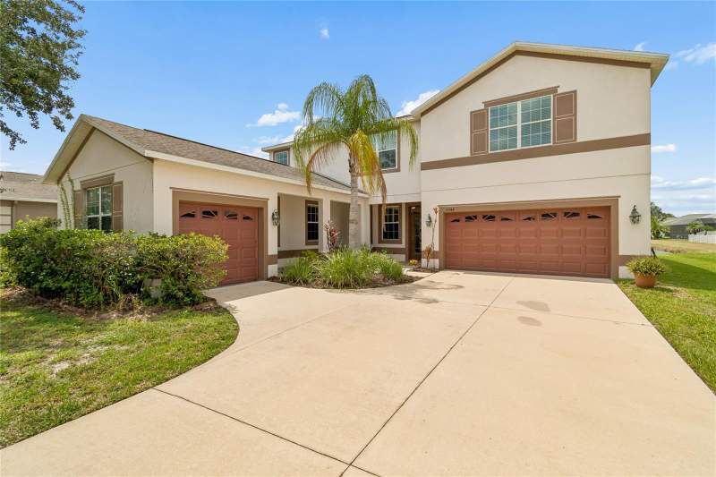 4 bedroom Single Family Residence at 13344 Graham Yarden, South Fork Unit 9, Riverview — photo 2