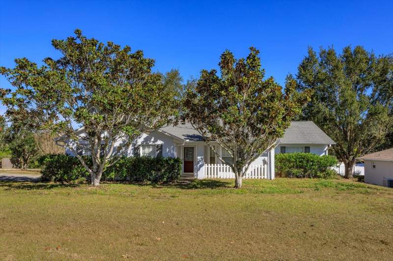 Lake Clair Place