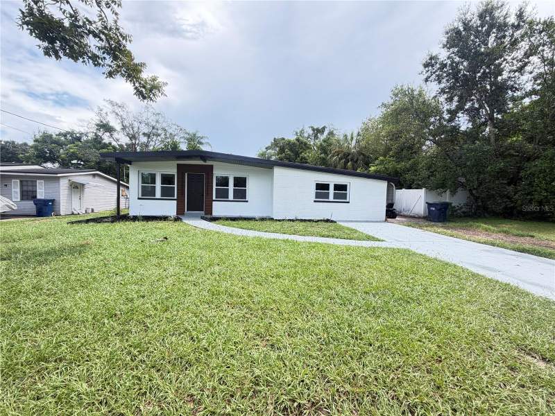 9505 N WILLOW AVENUE home for sale in Tampas North Side Country Clu