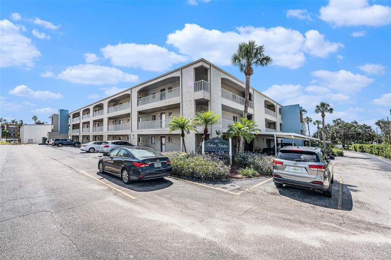 Belleair Gardens Condo