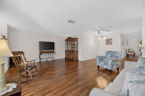 907 Bluewater Drive, Sun City Center FL - photo 6 of 36
