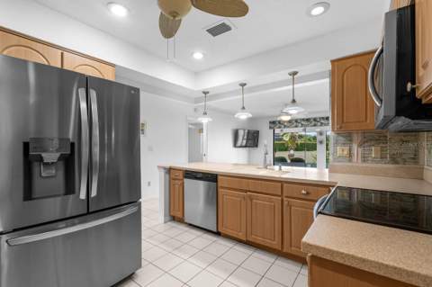 1001 Ardmore Way, Sun City Center FL - photo 18 of 67