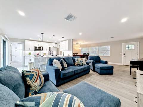 508 Shore Drive, Largo FL - photo 6 of 31