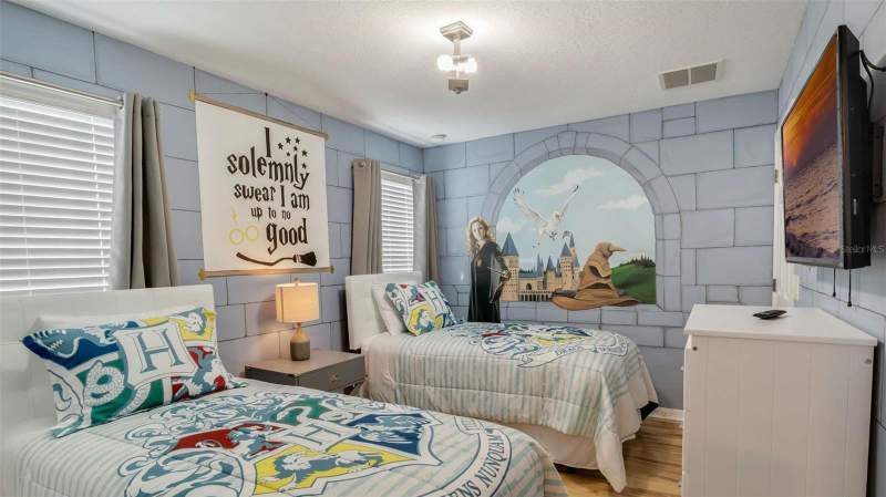 6 bedroom Single Family Residence at 430 Las Fuentes Drive, Bellavida Ph 1, Kissimmee — photo 5