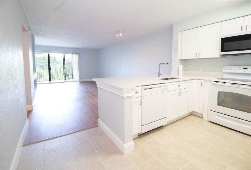 2 bedroom Condominium at 14036 Fairway Island Drive #1535, Audubon Villas At Hunters Creek Condo, Orlando — photo 3
