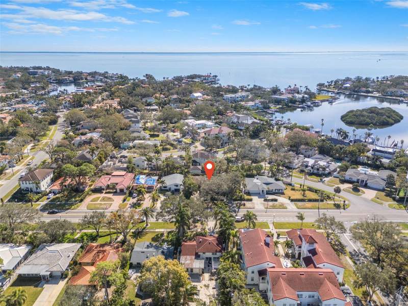 3 bedroom Single Family Residence at 215 Snell Isle Boulevard, Merhige Rep, St Petersburg — photo 2