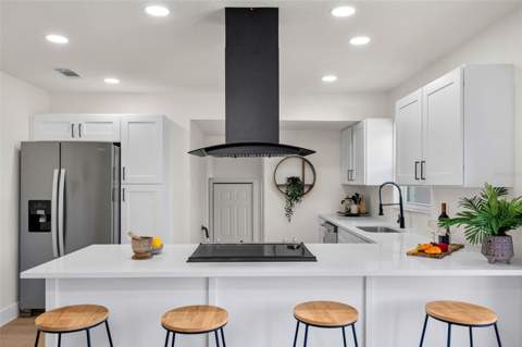1801 Lakewood Drive, St Petersburg FL - photo 15 of 56