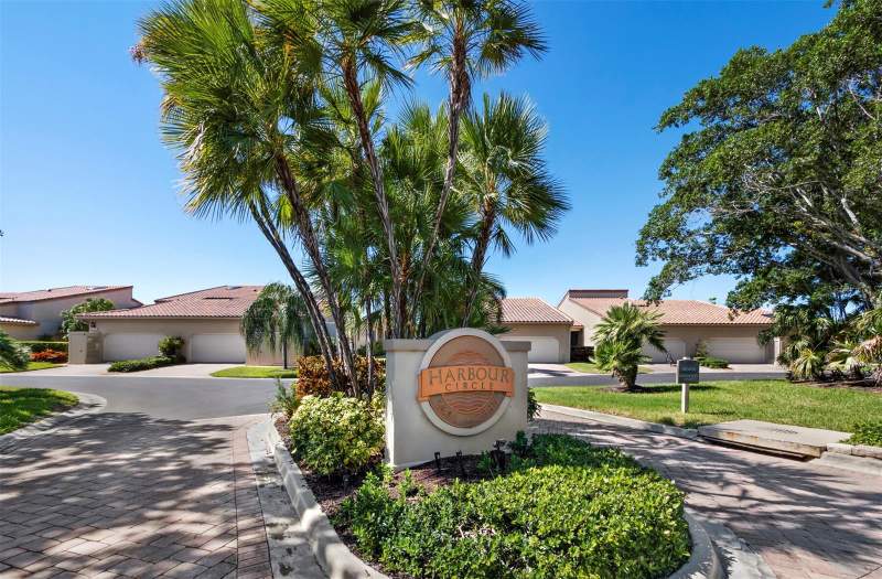 3 bedroom Villa at 2352 Harbour Oaks Drive, Harbour Oaks 2, Longboat Key — photo 2