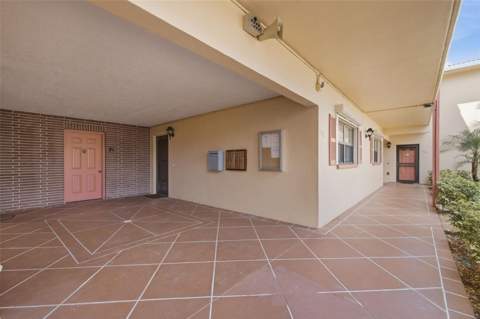 8140 Terrace Garden Drive #103, St Petersburg FL - photo 6 of 57