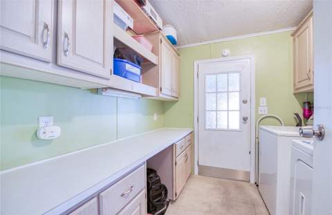 228 Tarpon Lane, Oldsmar FL - photo 10 of 28