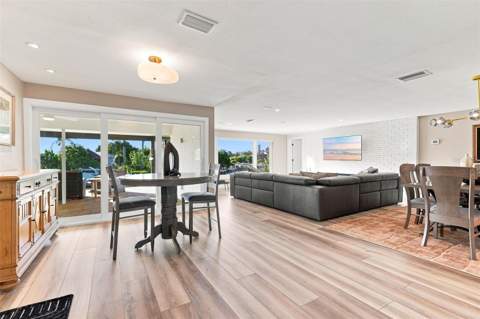 2303 Constitution Boulevard, Sarasota FL - photo 8 of 53