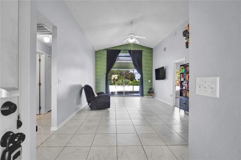 3 bedroom Single Family Residence at 324 Casterton Circle, Westridge Ph 07, Davenport — photo 4