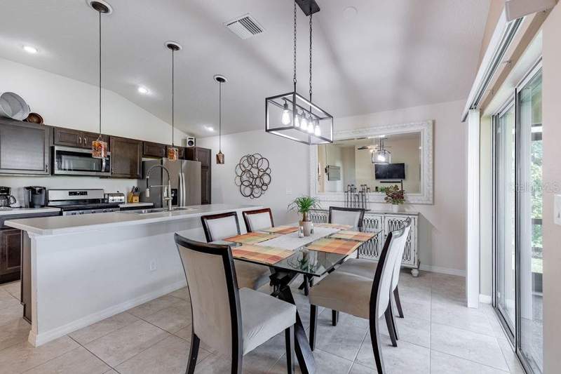 3 bedroom Single Family Residence at 5458 Bacon Terrace, The Villages, The Villages — photo 3