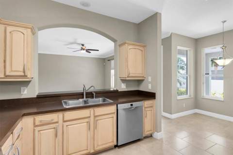 10121 Porch Street, New Port Richey FL - photo 12 of 59