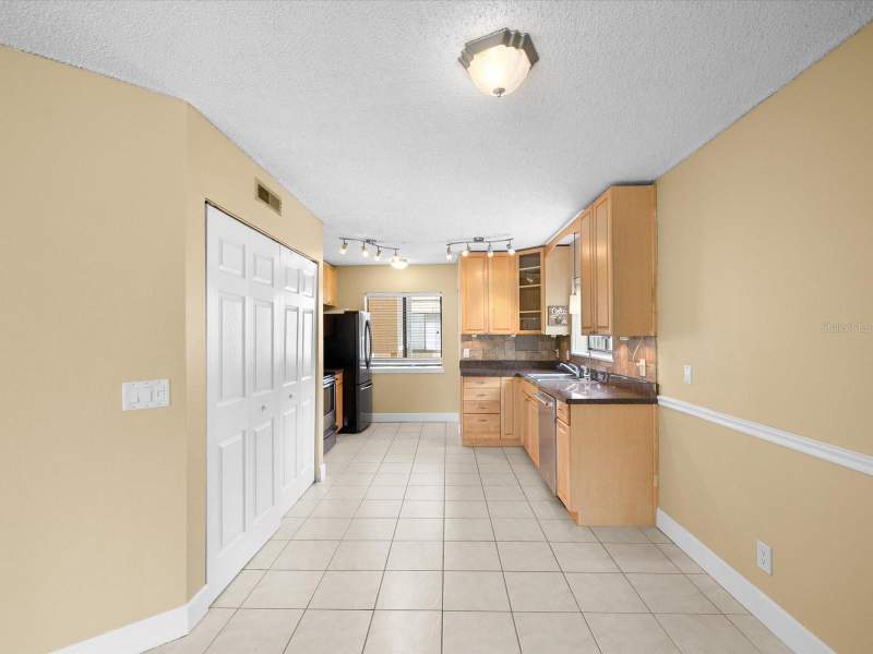 3 bedroom Condominium at 1550 S Belcher Road #421, Belleair Village Condo, Clearwater — photo 4