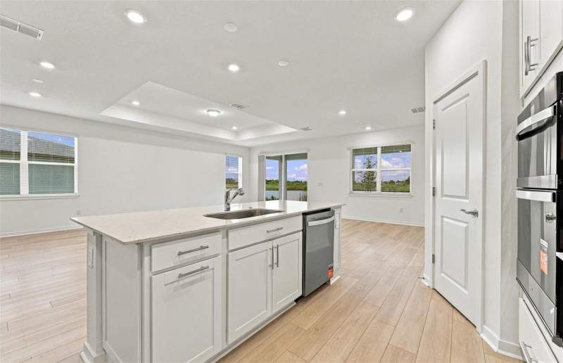 3 bedroom Single Family Residence at 10037 Trellis Vine Way, Oakfield Trails Phase I, Parrish — photo 4