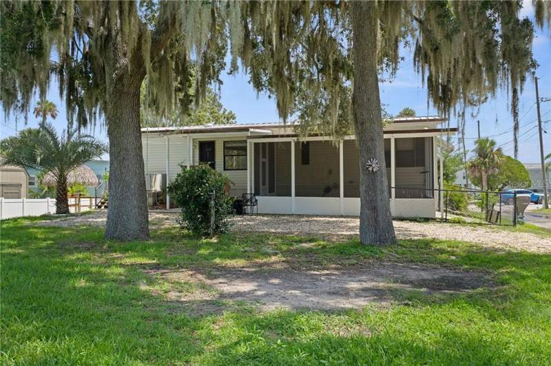 2 bedroom home at 10267 W Hadley Court, Homosassa, Homosassa — photo 3