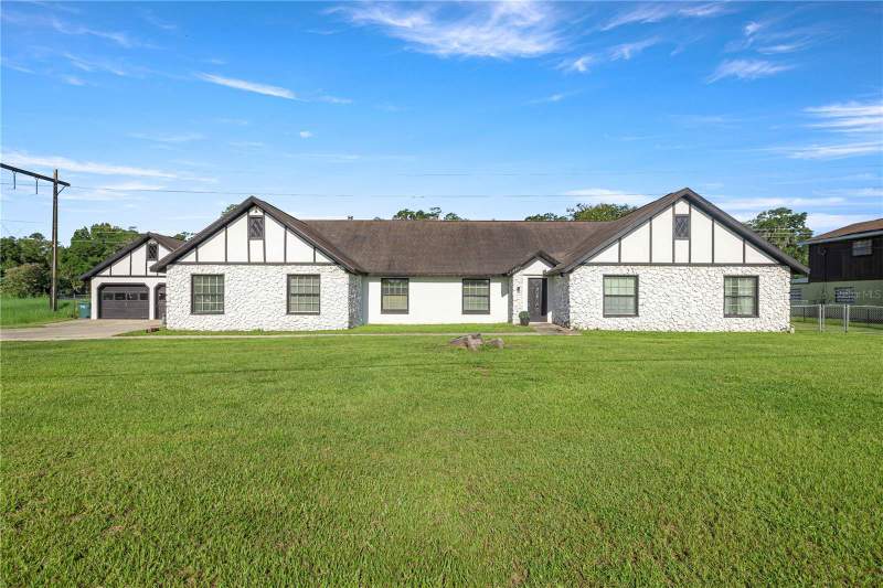 4 bedroom Single Family Residence at 1166 SE 44th Avenue, Country Estate, Ocala — photo 2