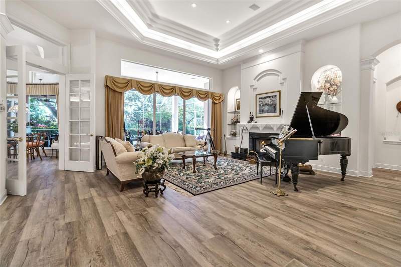 4 bedroom Single Family Residence at 362 Macewen Drive, Oaks, Osprey — photo 4