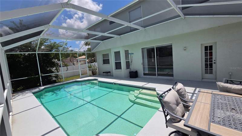 4 bedroom Single Family Residence at 10422 Glen Willow Lane, Cross Creek Prcl K Ph 1A, Tampa — photo 4