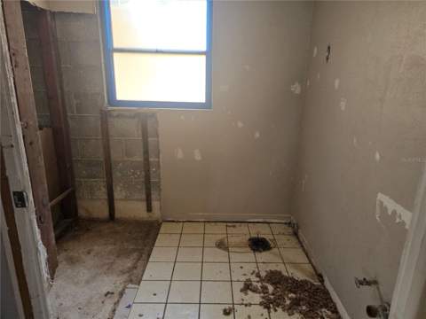 6124 11th Street, Zephyrhills FL - photo 7 of 13