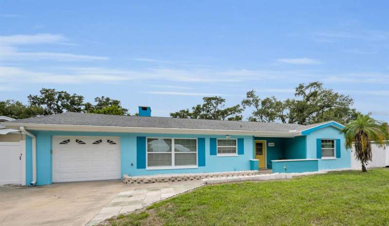 3 bedroom Single Family Residence at 1948 Byram Drive, Sunset Highlands, Clearwater — photo 2