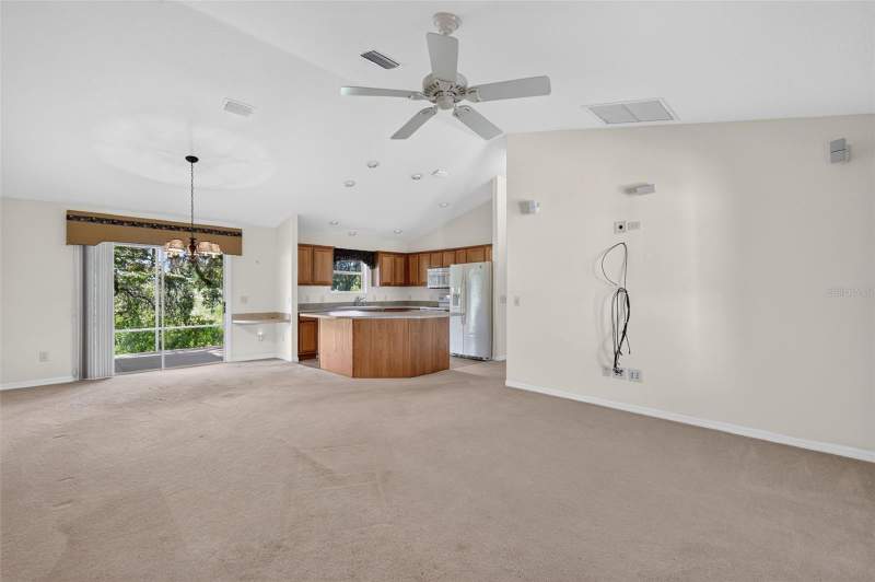 3 bedroom Single Family Residence at 9699 County Road 121, Rolling Hills Manor, Wildwood — photo 4