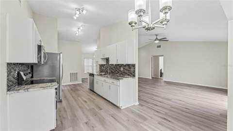 5836 Daughtery Downs Loop, Lakeland FL - photo 9 of 29
