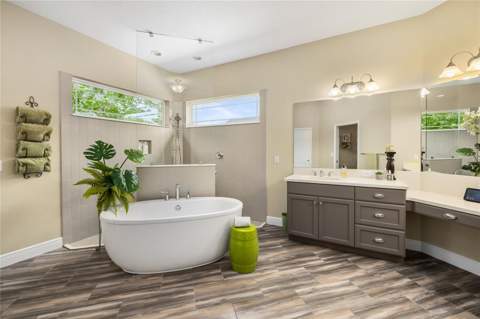 1097 Sugar Loaf Key Loop, Lady Lake FL - photo 24 of 90