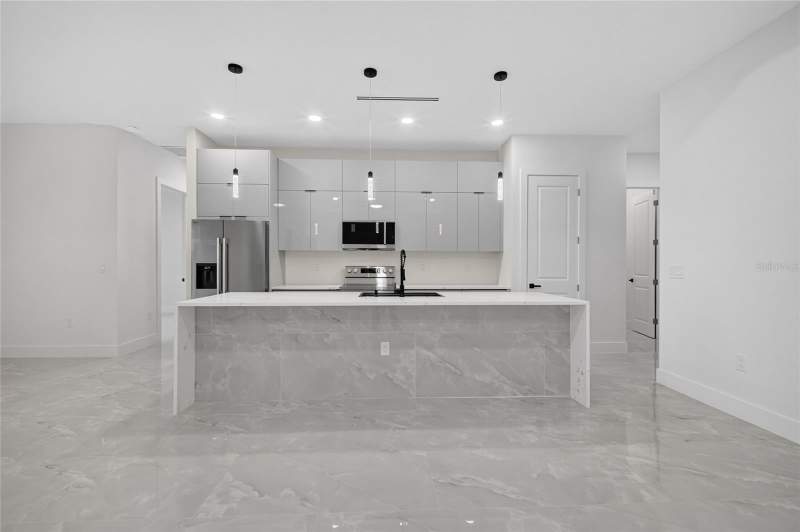 4 bedroom Single Family Residence at 1335 Razorbill Lane, Punta Gorda Isles Sec 23, Punta Gorda — photo 3