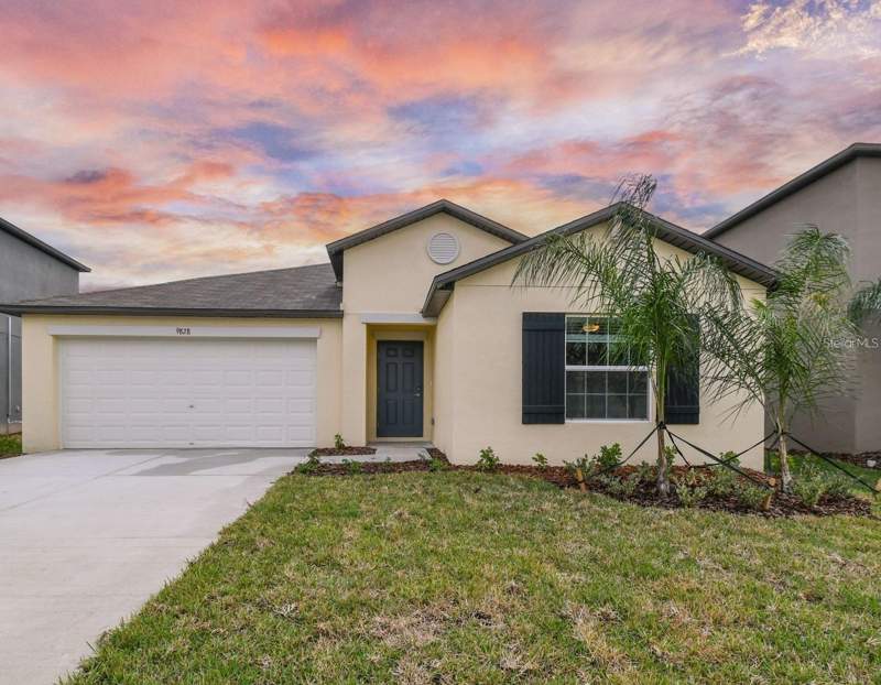 4 bedroom Single Family Residence at 9828 Branching Ship Trace, Epperson North - Crystal Lagoon, Wesley Chapel — photo 1