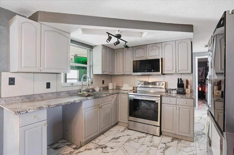 2 bedroom Single Family Residence at 3208 Kilburn Road, Holiday Lake Estates, Holiday — photo 4