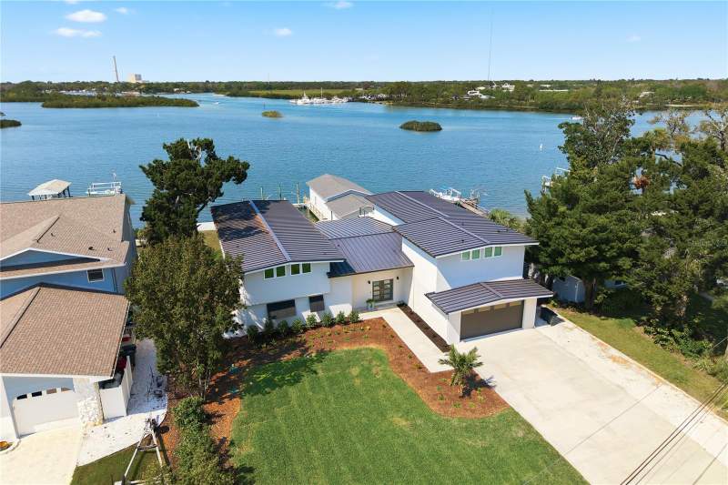 4 bedroom Single Family Residence at 915 Bayshore Drive, Rush Fergusons Sub, Tarpon Springs — photo 5