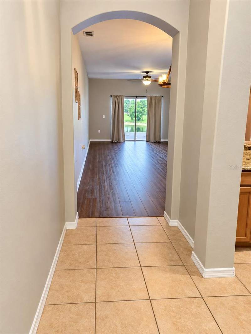 3 bedroom Townhouse at 4086 Winding Vine, Autumnwood Grove, Lakeland — photo 4