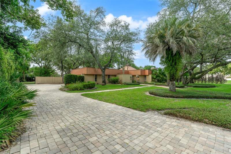 4 bedroom Single Family Residence at 229 Flame Avenue, Hidden Estates Unit 3, Maitland — photo 2