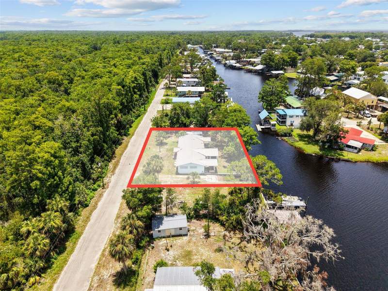 3 bedroom Single Family Residence at 306 SE 256 STREET, SUWANNEE SHORES, SUWANNEE — photo 1